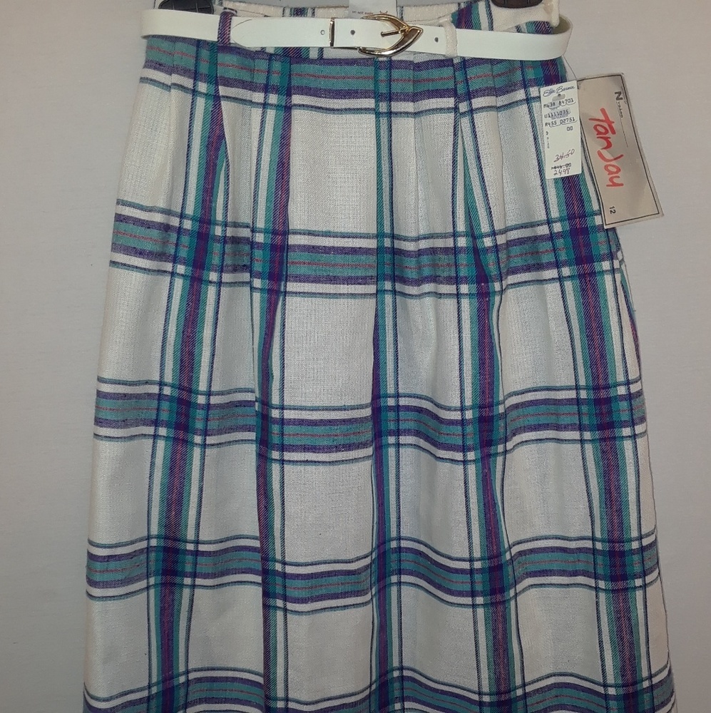 Vintage Tan Jay size 12‎ plaid skirt